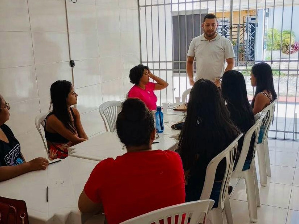 Início da Turma de Capacitação profissional na área de beleza (parceria: Fundat)