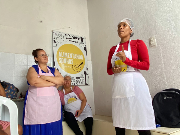 Projeto Alunas Destaque (abril) - Alimentando Sonhos e Fops